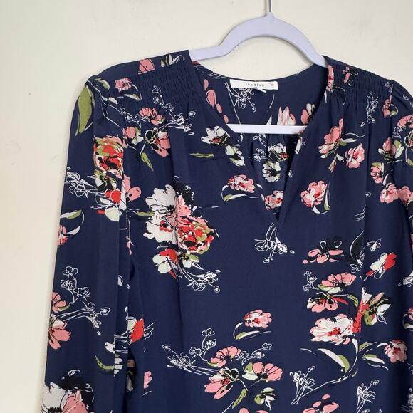 Fun2fun Kenmore Split Neck Floral Blouse in Blue NWOT Size Small - Picture 3 of 9
